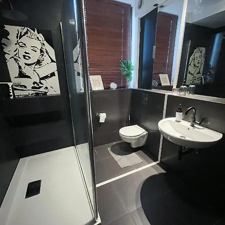 Przestronny W Centrum Poznania - Stare Апартаменты *